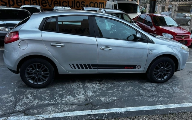 imagem-https://www.socarrao.com.br/sc-vehicle-images-prod/4371382/1792159342677-DZR1zDsB9dWdCFnae92XiWaLWzlRpRbM.jpg