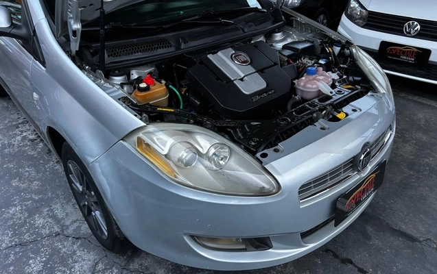 imagem-https://www.socarrao.com.br/sc-vehicle-images-prod/4371382/1792159342680-cVe4crNRbiTgPNzHeZcdq1YWmX1fpjjN.jpg