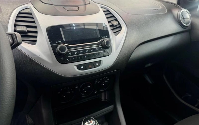 imagem-https://www.socarrao.com.br/sc-vehicle-images-prod/4371397/1792159404771-8535425_9_B_479c788e2b.jpeg
