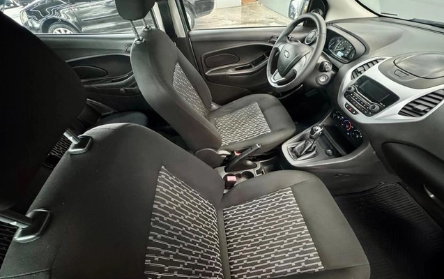 imagem-https://www.socarrao.com.br/sc-vehicle-images-prod/4371397/1792159404776-8535425_11_B_b33ad92826.jpeg