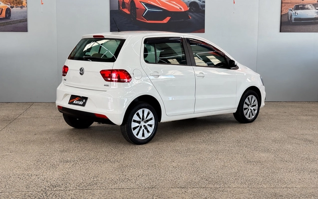 imagem-https://www.socarrao.com.br/sc-vehicle-images-prod/4371433/1792247255062-8549788_3_B_19871251c2.png