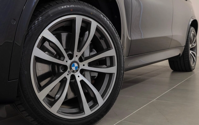 imagem-https://www.socarrao.com.br/sc-vehicle-images-prod/4371445/1792603969667-03d9171b377b4ed1bc66db8a700779b0_1792603937932.jpg