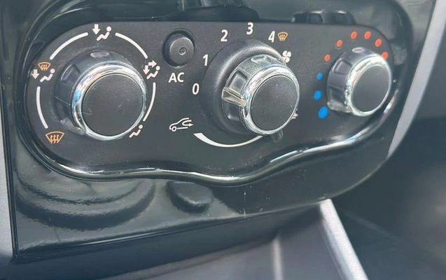 imagem-https://www.socarrao.com.br/sc-vehicle-images-prod/4371446/1792159762005-8541915_9_B_55401a98c6.jpeg