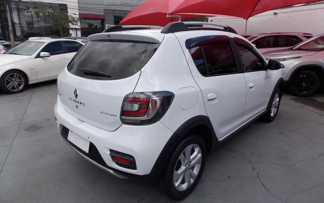 imagem-https://www.socarrao.com.br/sc-vehicle-images-prod/4371448/1792159805366-8541104_1_B_42330a1465.jpeg