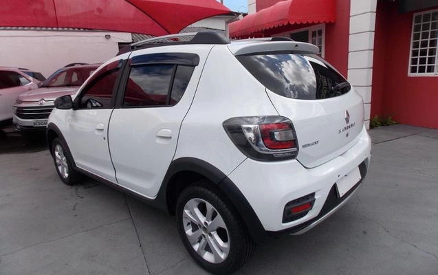 imagem-https://www.socarrao.com.br/sc-vehicle-images-prod/4371448/1792159805373-8541104_5_B_4b3fdefd81.jpeg