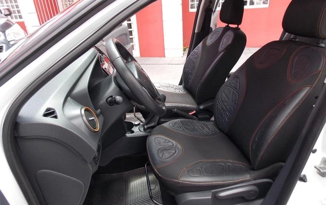 imagem-https://www.socarrao.com.br/sc-vehicle-images-prod/4371448/1792159805379-8541104_11_B_2ade03b388.jpeg