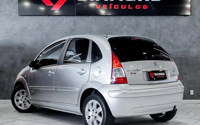 imagem-https://www.socarrao.com.br/sc-vehicle-images-prod/4371449/1792159827537-8572699_9_B_d7b267cfbc.jpeg