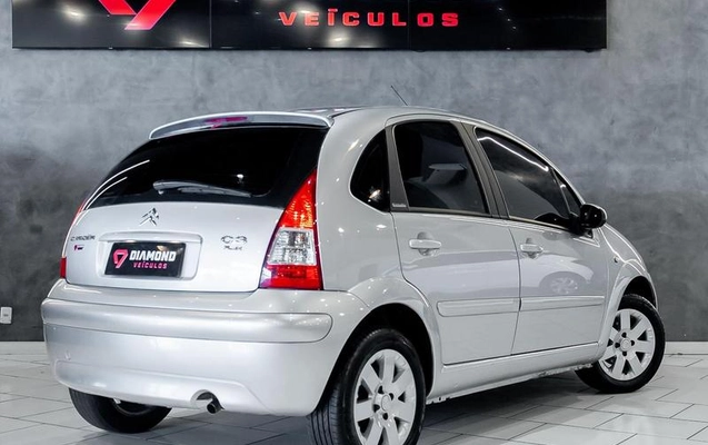 imagem-https://www.socarrao.com.br/sc-vehicle-images-prod/4371449/1792159827541-8572699_21_B_1e717cd96c.jpeg