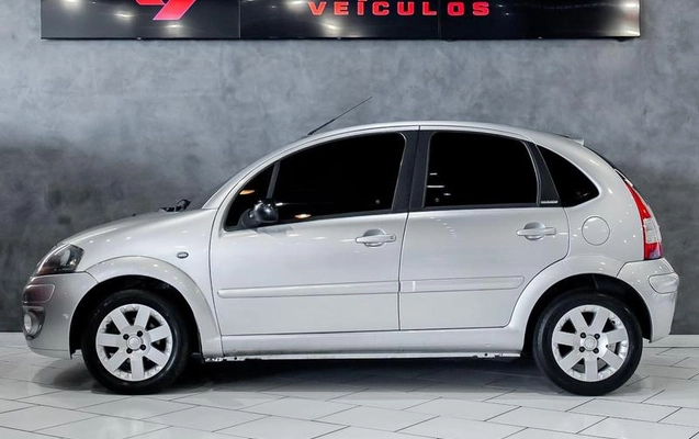 imagem-https://www.socarrao.com.br/sc-vehicle-images-prod/4371449/1792159827551-8572699_9_B_c4bbd0e358.jpeg