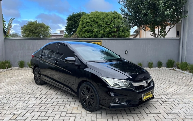 imagem-https://www.socarrao.com.br/sc-vehicle-images-prod/4371537/1792160341101-aaeda923659f4df8ac5a19b8ffc02ef3_1792160089398.jpg