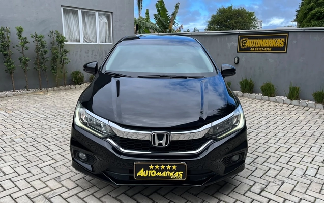 imagem-https://www.socarrao.com.br/sc-vehicle-images-prod/4371537/1792160341102-5b8d7b7b7c4a4be5ab1d57519ed689fc_1792160087562.jpg