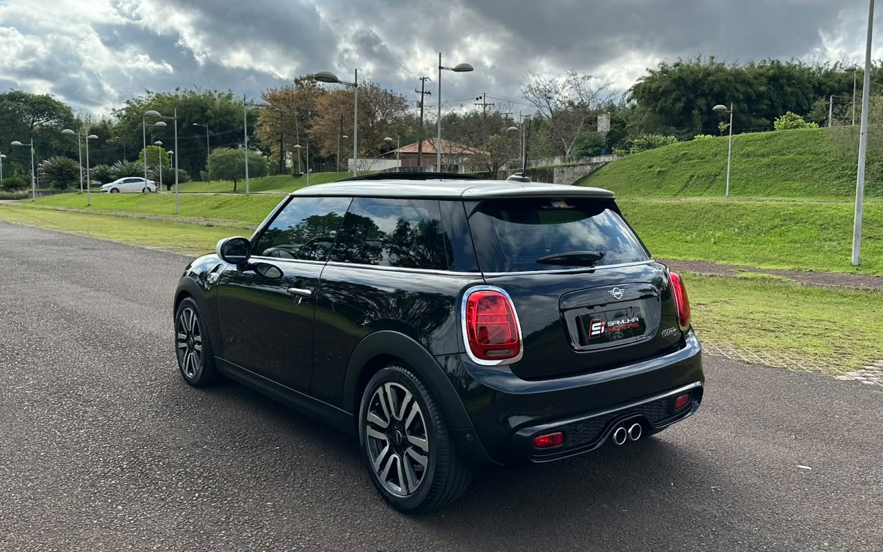 imagem-https://www.socarrao.com.br/sc-vehicle-images-prod/4371539/1792160344455-V2hhdHNBcHAgSW1hZ2UgMjAyNi0xMC0xNiBhdCAxMC4xNC40NyAoMSkuanBlZw.jpeg