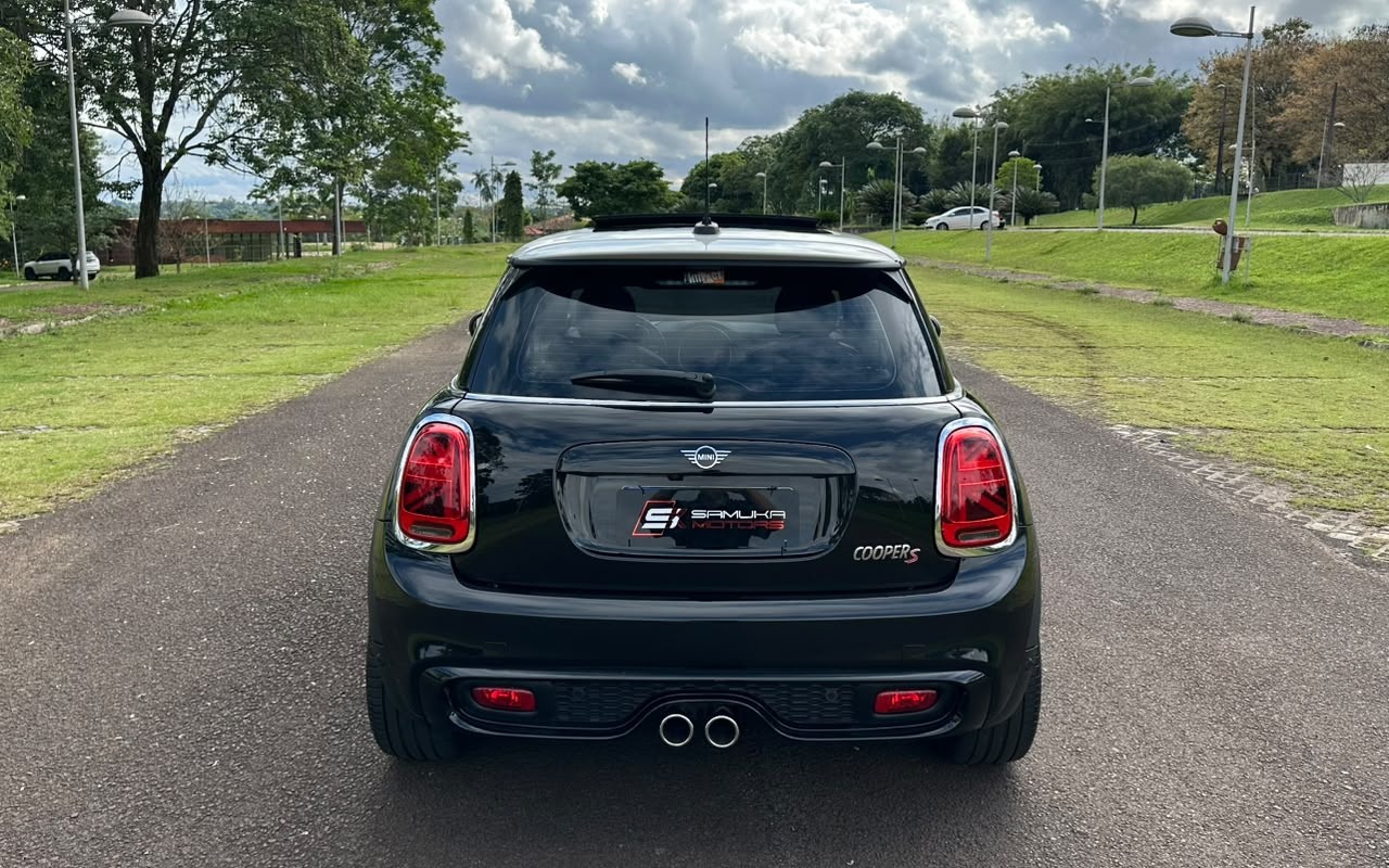 imagem-https://www.socarrao.com.br/sc-vehicle-images-prod/4371539/1792160344531-V2hhdHNBcHAgSW1hZ2UgMjAyNi0xMC0xNiBhdCAxMC4xNC40OC5qcGVn.jpeg