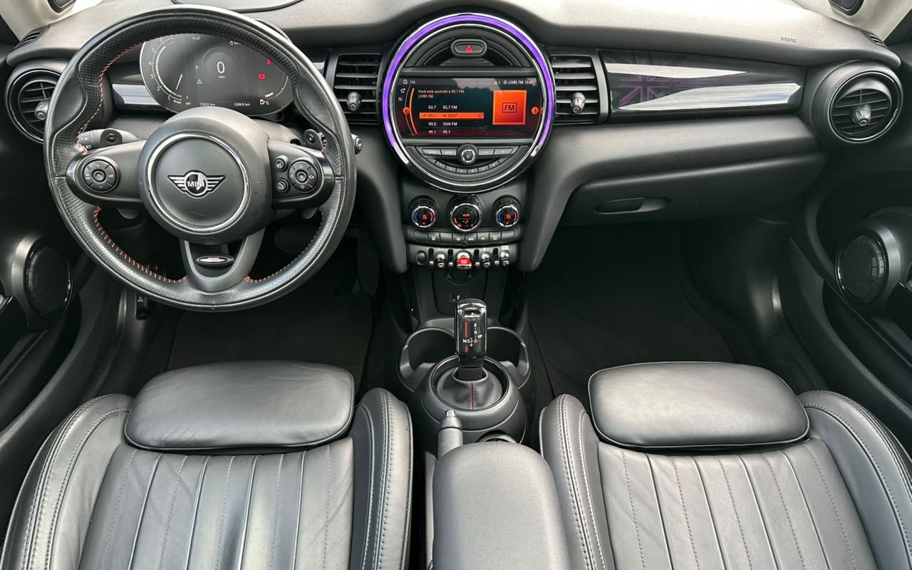 imagem-https://www.socarrao.com.br/sc-vehicle-images-prod/4371539/1792160344932-V2hhdHNBcHAgSW1hZ2UgMjAyNi0xMC0xNiBhdCAxMC4xNC40OSAoMSkuanBlZw.jpeg