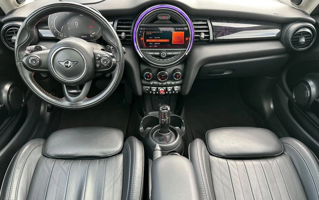 imagem-https://www.socarrao.com.br/sc-vehicle-images-prod/4371539/1792160344932-V2hhdHNBcHAgSW1hZ2UgMjAyNi0xMC0xNiBhdCAxMC4xNC40OSAoMSkuanBlZw.jpeg