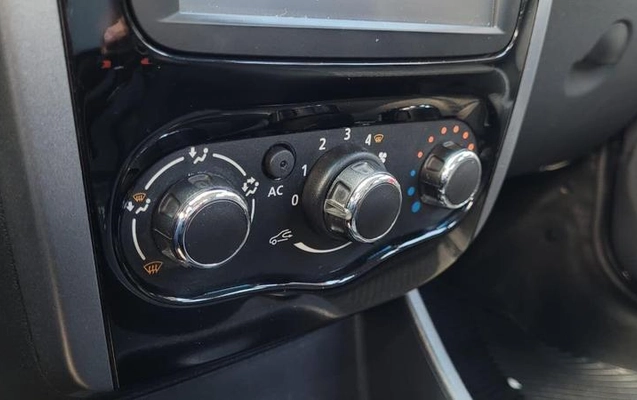 imagem-https://www.socarrao.com.br/sc-vehicle-images-prod/4371556/1792160465055-8576699_5_B_9e8d8eebcf.jpeg