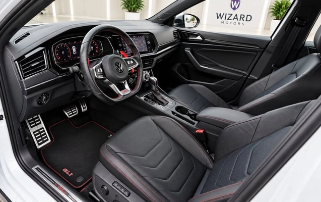 imagem-https://www.socarrao.com.br/sc-vehicle-images-prod/4371562/1792160490110-vehicle_image_1792160259_c4dd2292b9ff82618fb367baec68bf3a.jpeg