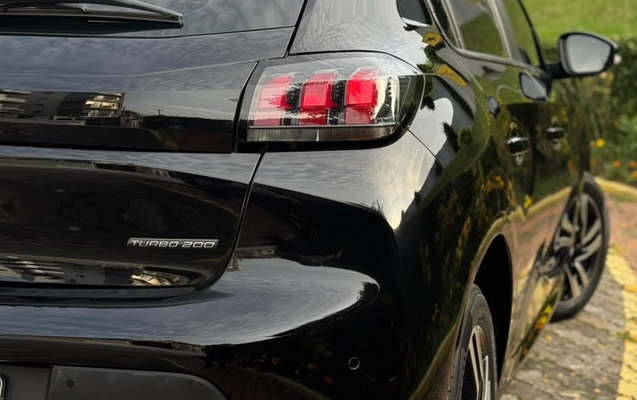 imagem-https://www.socarrao.com.br/sc-vehicle-images-prod/4371568/1792160550477-003_81eebdf7cdaae58fe207b01570e4781a.jpg