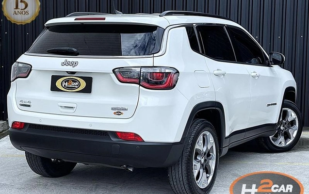 imagem-https://www.socarrao.com.br/sc-vehicle-images-prod/4371570/1792528094243-8523324_4_B_07917d41f7.jpeg