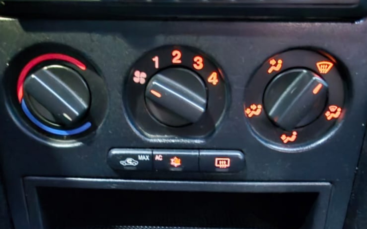 imagem-https://www.socarrao.com.br/sc-vehicle-images-prod/4371572/1792160677742-V2hhdHNBcHAgSW1hZ2UgMjAyNi0xMC0xNSBhdCAxOS41NS4yMyAoMSkuanBlZw.jpeg