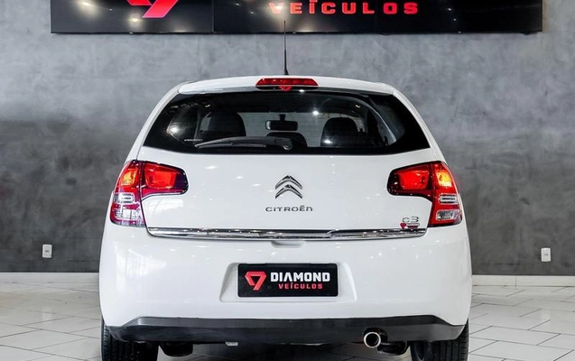 imagem-https://www.socarrao.com.br/sc-vehicle-images-prod/4371577/1792160741905-8564956_14_B_847d79ef0c.jpeg