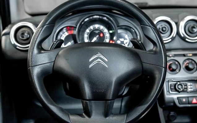 imagem-https://www.socarrao.com.br/sc-vehicle-images-prod/4371577/1792160741928-8564956_19_B_c0de478f33.jpeg