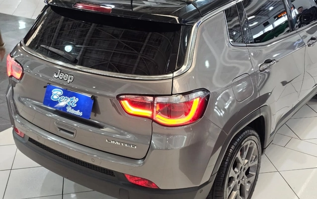 imagem-https://www.socarrao.com.br/sc-vehicle-images-prod/4371581/1792160789345-2_110451.jpg
