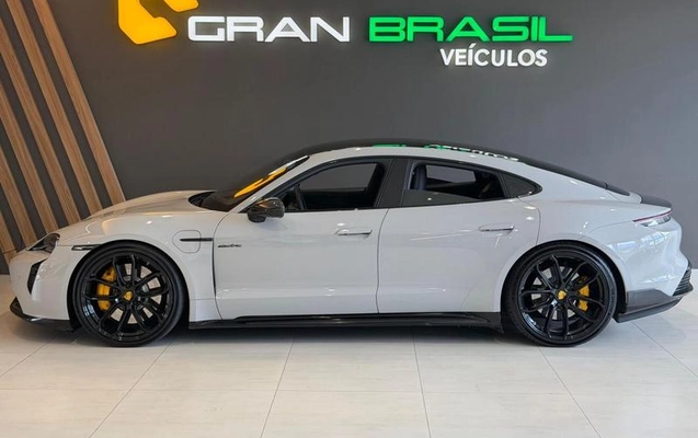 imagem-https://www.socarrao.com.br/sc-vehicle-images-prod/4371756/1792182013493-8577291_4_B_39c70eb859.jpeg