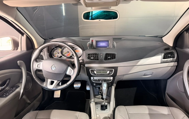 imagem-https://www.socarrao.com.br/sc-vehicle-images-prod/4371765/1792161934870-003_a40e2f3a52c229b79efade14b11b41a0.jpg