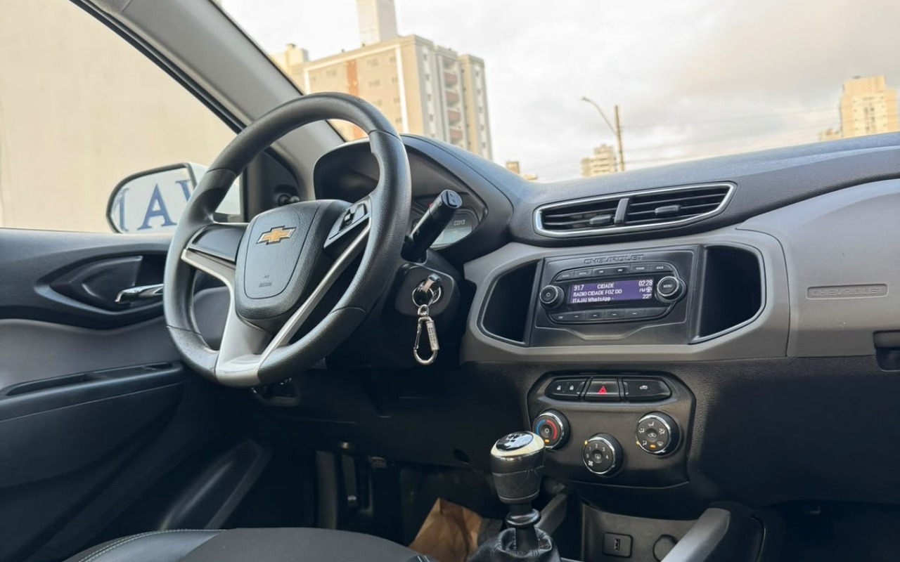 imagem-https://www.socarrao.com.br/sc-vehicle-images-prod/4371790/1792162096996-V2hhdHNBcHAgSW1hZ2UgMjAyNi0xMC0xNiBhdCAxMS4zMy4zOCAoMikuanBlZw.jpeg