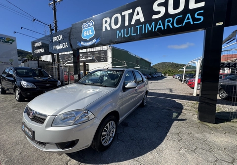 Fiat Siena 2015 Prata — foto 1 de 3