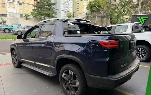 imagem-https://www.socarrao.com.br/sc-vehicle-images-prod/4371848/1792162731561-8573731_5_B_e6e8121bf6.jpeg