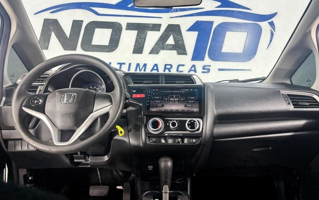 imagem-https://www.socarrao.com.br/sc-vehicle-images-prod/4371924/1792163304823-3_120757.jpg