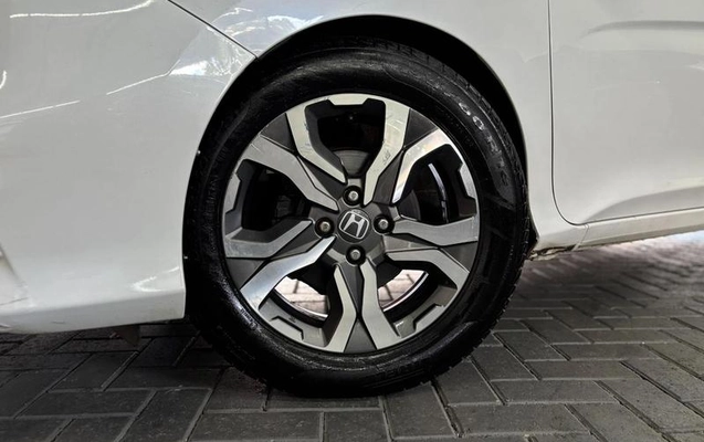 imagem-https://www.socarrao.com.br/sc-vehicle-images-prod/4371927/1792439787476-8565635_1_B_a22f0a10d4.jpeg