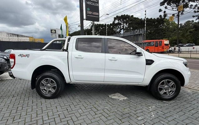 imagem-https://www.socarrao.com.br/sc-vehicle-images-prod/4371997/1792585724359-8484662_4_B_c0d7714af7.jpeg