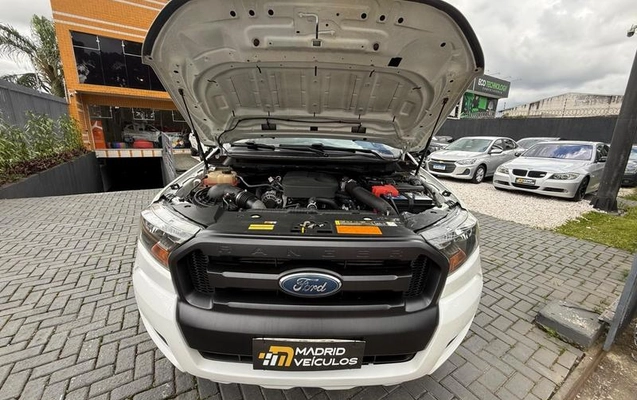 imagem-https://www.socarrao.com.br/sc-vehicle-images-prod/4371997/1792585724389-8484662_18_B_e208e70e37.jpeg