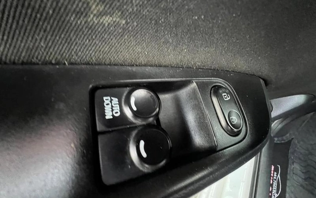 imagem-https://www.socarrao.com.br/sc-vehicle-images-prod/4372034/1792179326867-8577519_12_B_5f39c04ca2.jpeg