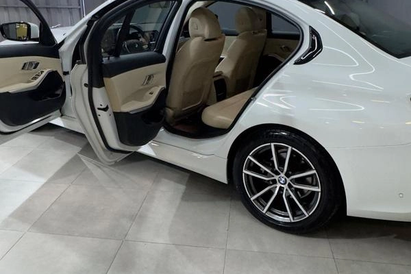 imagem-https://www.socarrao.com.br/sc-vehicle-images-prod/4372087/1792443976699-8577276_11_B_f737e86d32.jpeg