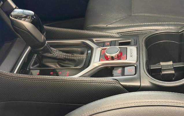 imagem-https://www.socarrao.com.br/sc-vehicle-images-prod/4372167/1792573565243-8577600_25_B_158385fca2.jpeg