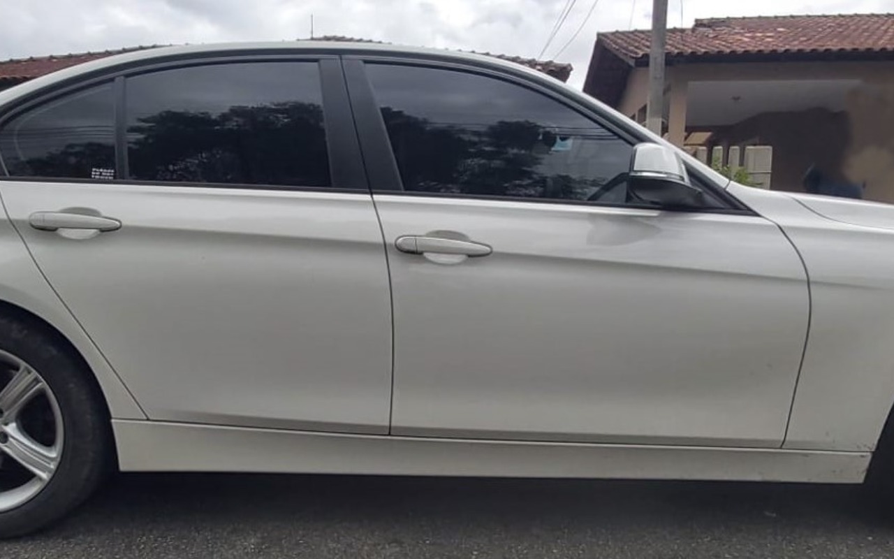 imagem-https://www.socarrao.com.br/sc-vehicle-images-prod/4372208/1792165802047-Qk1XIDcuanBlZw.jpeg