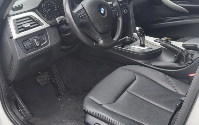 imagem-https://www.socarrao.com.br/sc-vehicle-images-prod/4372208/1792165802688-V2hhdHNBcHAgSW1hZ2UgMjAyNi0xMC0xNSBhdCAxNC40MC4zMSAoMykuanBlZw.jpeg