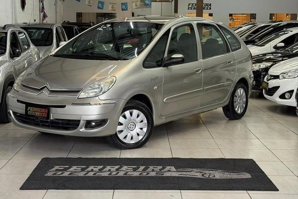 imagem-https://www.socarrao.com.br/sc-vehicle-images-prod/4372218/1792166057301-8577632_11_B_16a5c3f725.jpeg