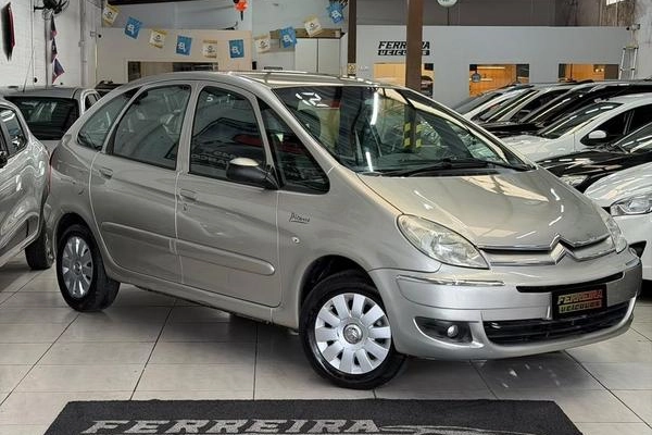 imagem-https://www.socarrao.com.br/sc-vehicle-images-prod/4372218/1792166057308-8577632_14_B_7ece7352c4.jpeg