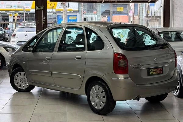 imagem-https://www.socarrao.com.br/sc-vehicle-images-prod/4372218/1792166057320-8577632_14_B_40bc0489c5.jpeg