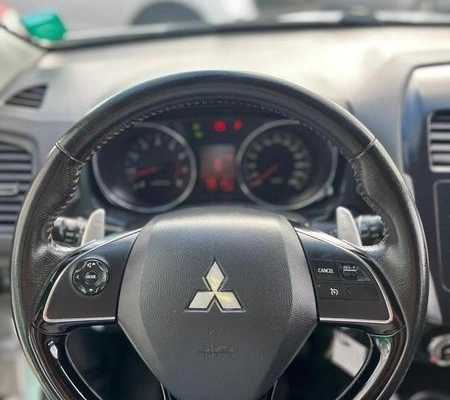 imagem-https://www.socarrao.com.br/sc-vehicle-images-prod/4372320/1792247833837-8574551_11_B_b7b861b0c7.jpeg