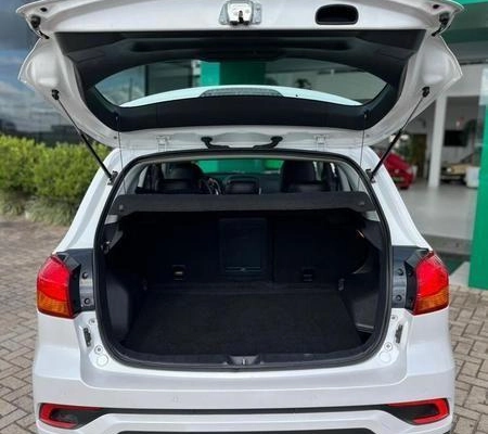 imagem-https://www.socarrao.com.br/sc-vehicle-images-prod/4372320/1792247833847-8574551_17_B_2b4be903b7.jpeg
