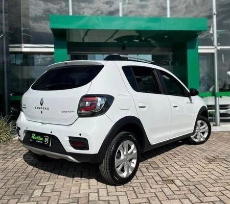 imagem-https://www.socarrao.com.br/sc-vehicle-images-prod/4372322/1792167158139-8574587_17_B_237cedf993.jpeg