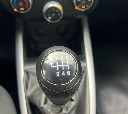 imagem-https://www.socarrao.com.br/sc-vehicle-images-prod/4372332/1792248529702-8574801_7_B_30fa8d96b0.jpeg