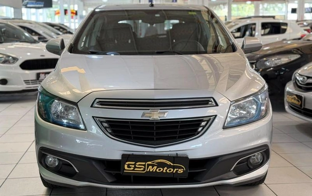 imagem-https://www.socarrao.com.br/sc-vehicle-images-prod/4372420/1792167469640-8573530_1_B_857b8c4ad9.jpeg