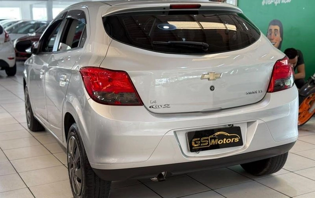 imagem-https://www.socarrao.com.br/sc-vehicle-images-prod/4372420/1792167469653-8573530_5_B_df6f75b149.jpeg